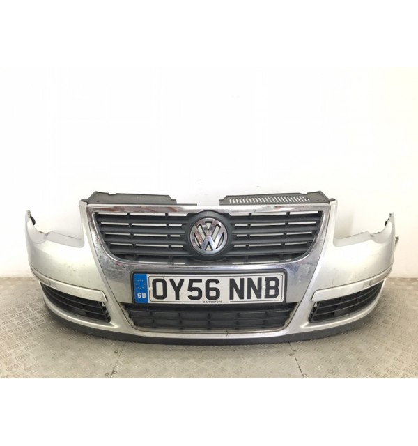 Бампер передний бу для Volkswagen Passat B6 2.0 TDi,  2006 г.
