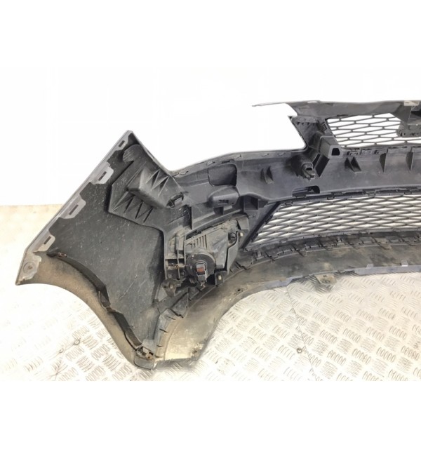 Бампер передний бу для Seat Ibiza  1.4 i,  2012 г.