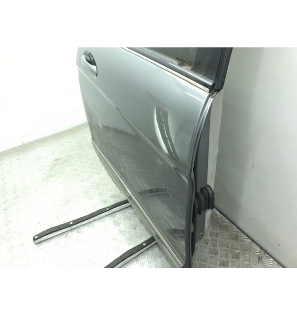 Дверь задняя правая бу для Mercedes B W245 2.0 CDi,  2008 г.