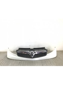 Решетка радиатора бу для Opel Vivaro  2.0 CDTi,  2014 г.