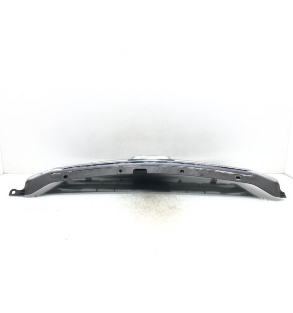 Решетка радиатора бу для Subaru Outback  2.0 TD,  2011 г.