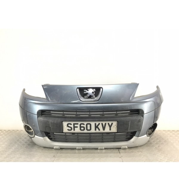 Бампер передний бу для Peugeot Partner  1.6 HDi,  2011 г.