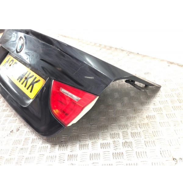 Крышка багажника бу для BMW 3 E90/E91/E92/E93 2.0 TD,  2009 г.
