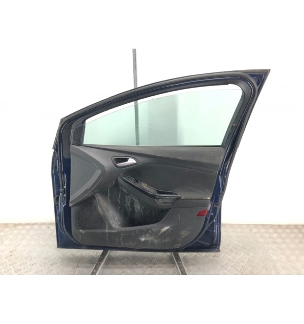 Дверь передняя правая бу для Ford Focus 3 1.6 TDCi,  2013 г.