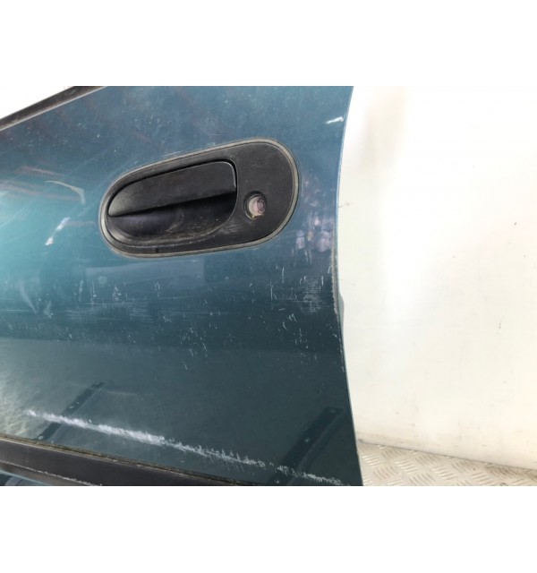 Дверь передняя левая бу для Nissan Almera N16 1.5 i,  2003 г.