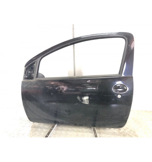 Дверь передняя левая бу для Toyota Aygo  1.0 i,  2006 г.