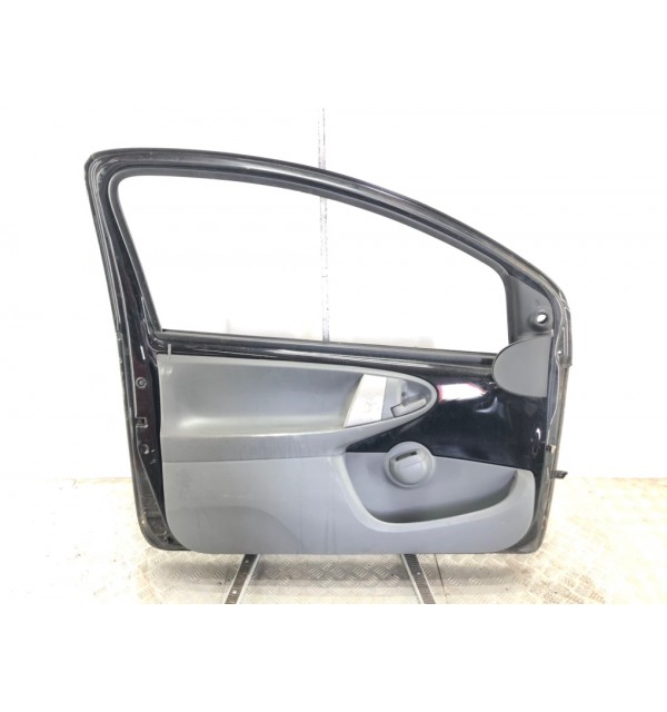 Дверь передняя левая бу для Toyota Aygo  1.0 i,  2006 г.