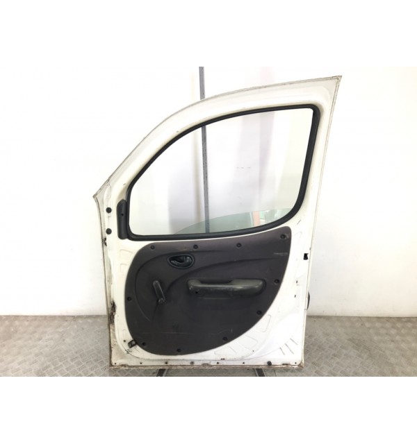 Дверь передняя правая бу для Fiat Doblo  1.3 JTD,  2006 г.