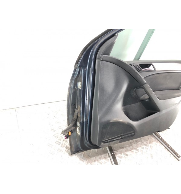 Дверь передняя правая бу для Volkswagen Golf 6 1.4 i,  2010 г.