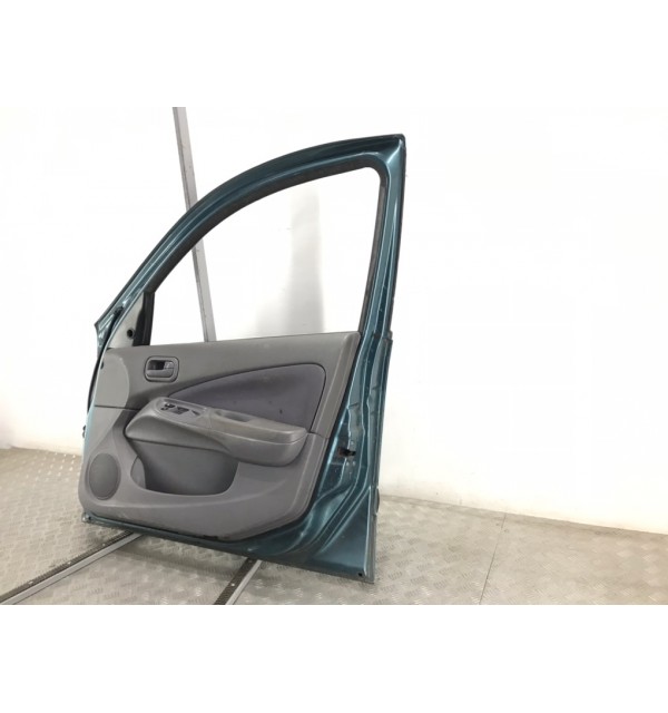 Дверь передняя правая бу для Nissan Almera N16 1.5 i,  2003 г.