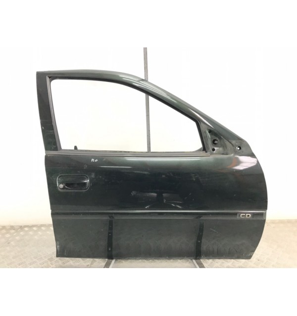 Дверь передняя правая бу для Opel Vectra B 2.2 i,  2001 г.