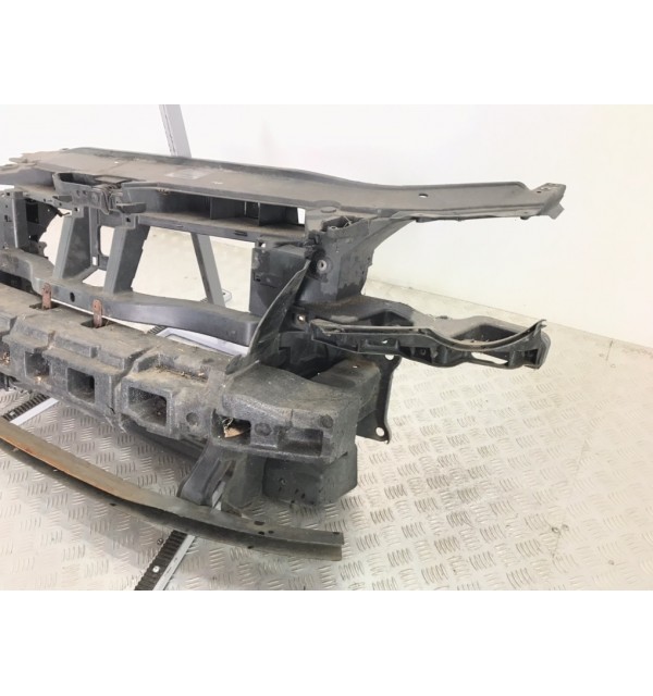 Панель передняя (телевизор) бу для Volkswagen Passat B6 2.0 TDi,  2006 г.