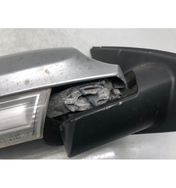 Зеркало наружное правое бу для Volkswagen Passat B6 2.0 TDi,  2006 г.