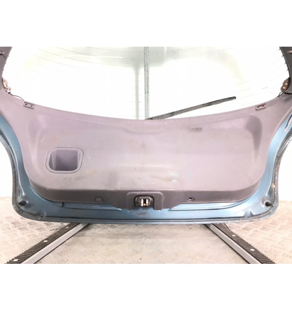 Крышка багажника бу для Nissan Almera N16 1.5 i,  2003 г.