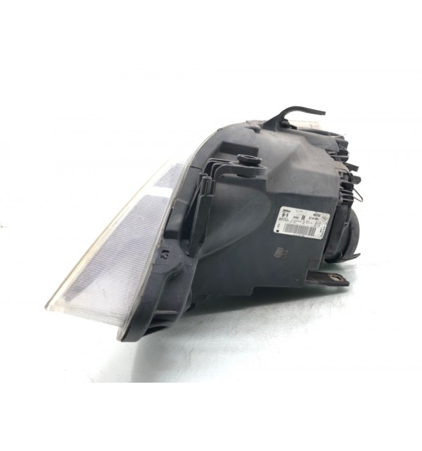 Фара правая бу для Seat Ibiza  1.4 i,  2012 г.