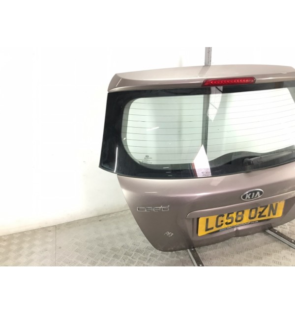 Крышка багажника бу для Kia Ceed  1.6 CRDi,  2008 г.