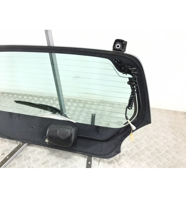 Стекло заднее бу для Toyota Aygo  1.0 i,  2006 г.