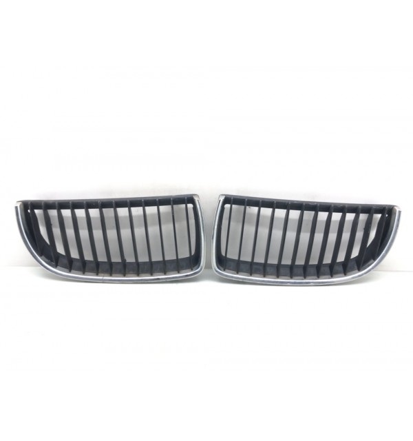Решетка радиатора бу для BMW 3 E90/E91/E92/E93 2.0 TD,  2005 г.