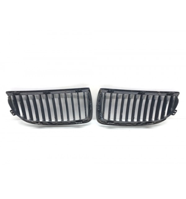 Решетка радиатора бу для BMW 3 E90/E91/E92/E93 2.0 TD,  2005 г.