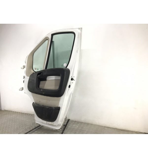 Дверь передняя правая бу для Peugeot Boxer  2.2 HDi,  2012 г.