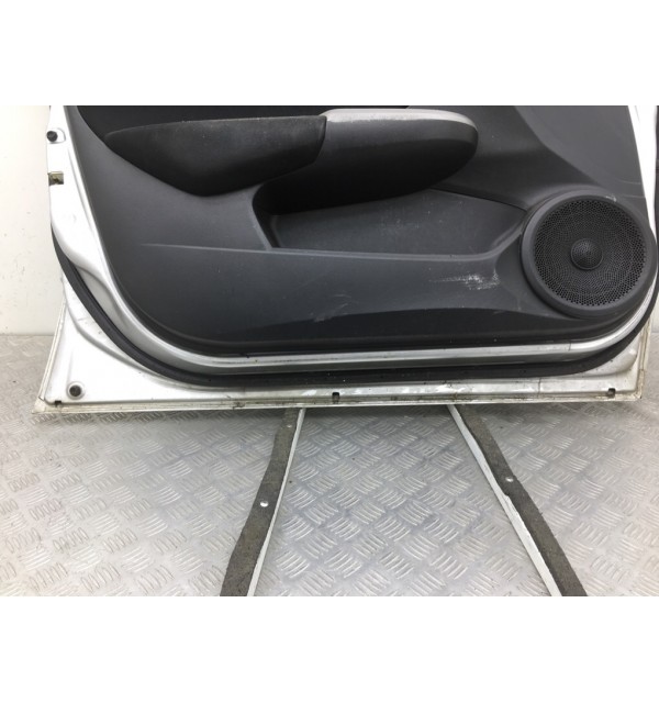 Дверь передняя левая бу для Honda Civic 8 1.3 i,  2008 г.