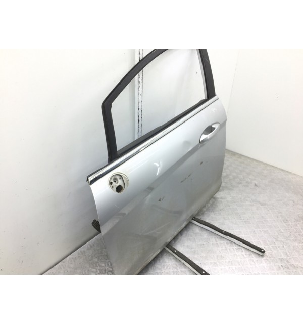 Дверь передняя левая бу для Ford Fiesta 6 1.4 TDCi,  2009 г.