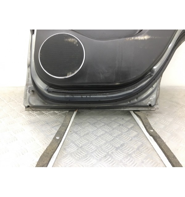 Дверь задняя правая бу для Opel Antara  2.2 CDTi,  2012 г.