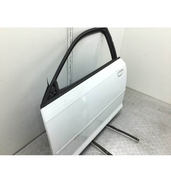 Дверь передняя левая бу для Audi A3 8P 2.0 TDi,  2011 г.