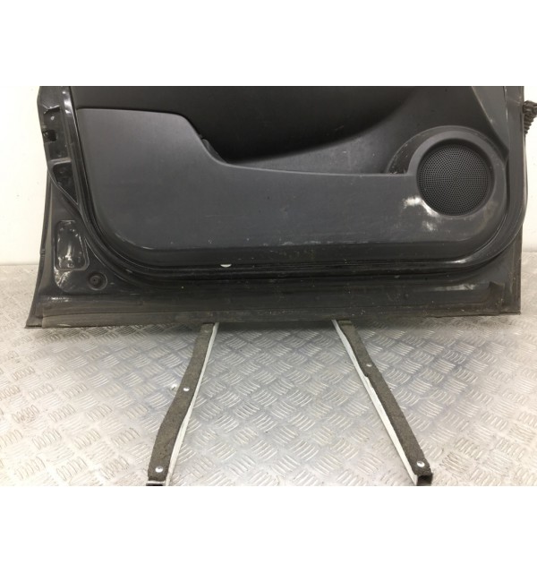 Дверь передняя левая бу для Nissan Qashqai  1.5 DCi,  2009 г.
