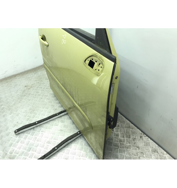 Дверь передняя правая бу для Citroen C4 Grand Picasso  1.6 HDi,  2009 г.
