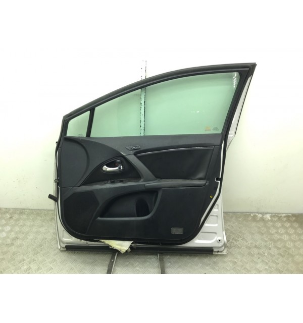 Дверь передняя правая бу для Toyota Avensis 3 2.0 D-4D,  2008 г.