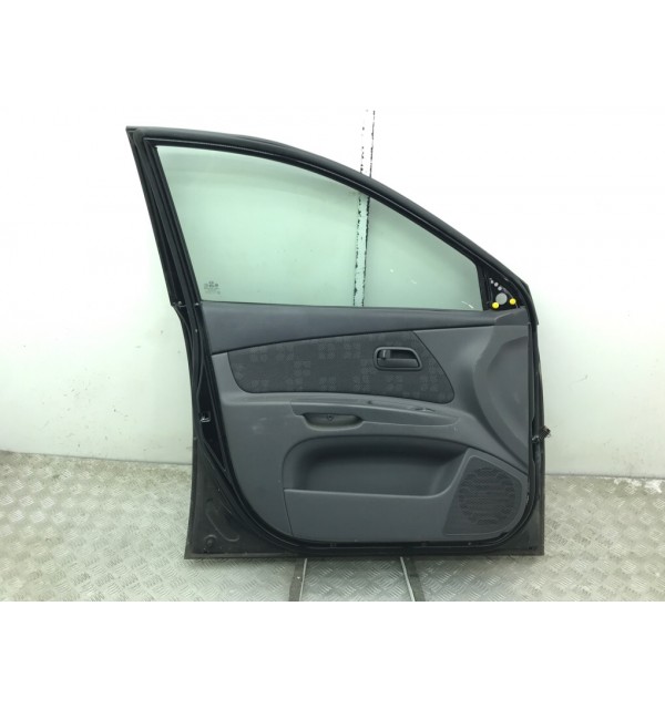 Дверь передняя левая бу для Kia Rio 2 1.5 CRDi,  2008 г.