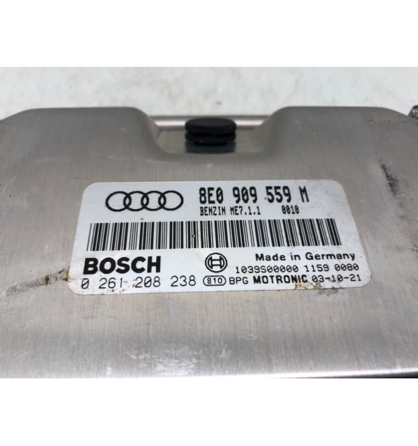 Блок управления двигателем бу для Audi A4 B6 3.0 i,  2003 г.