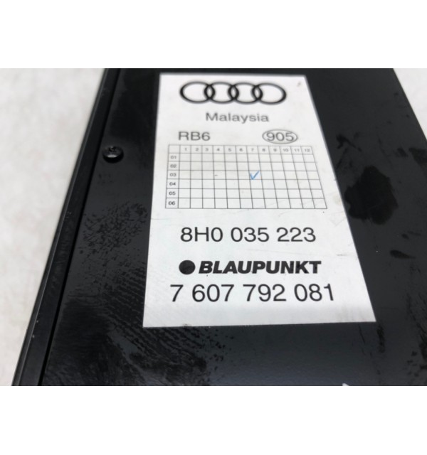 Усилитель музыкальный бу для Audi A4 B6 3.0 i,  2003 г.
