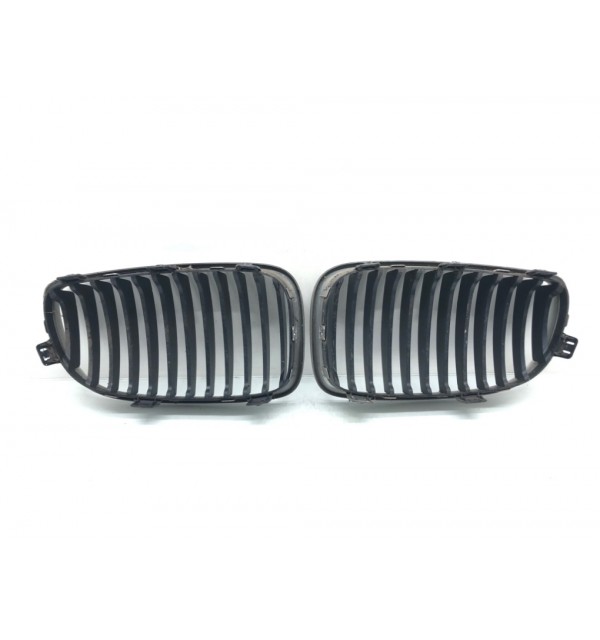 Решетка радиатора бу для BMW 1 E87/E81/E82/E88 2.0 i,  2007 г.