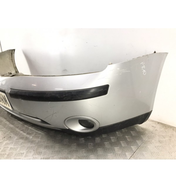 Бампер передний бу для Ford Mondeo 3 2.0 i,  2002 г.