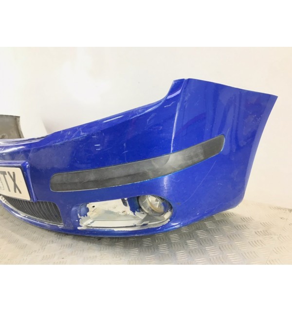 Бампер передний бу для Skoda Fabia 1 1.2 i,  2004 г.