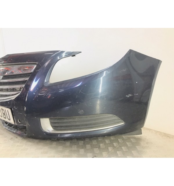 Бампер передний бу для Opel Insignia  1.8 i,  2009 г.