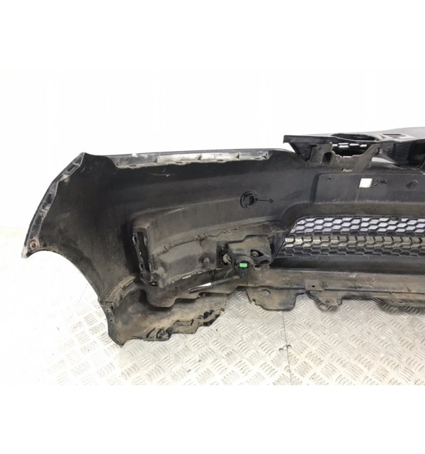 Бампер передний бу для Honda Jazz 2 1.3 i,  2013 г.