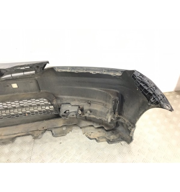 Бампер передний бу для Honda Jazz 2 1.3 i,  2013 г.