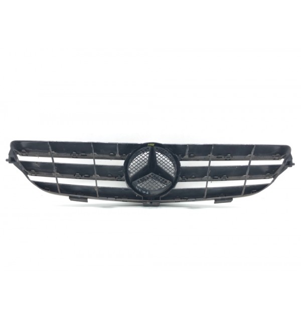 Решетка радиатора бу для Mercedes CLK W209 2.2 CDi,  2009 г.