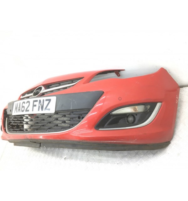 Бампер передний бу для Opel Astra J 1.6 i,  2012 г.