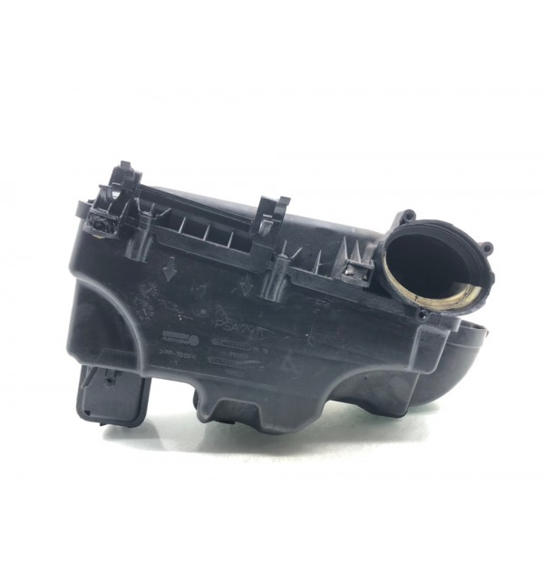 Корпус воздушного фильтра бу для Citroen C3  1.4 HDi,  2005 г.