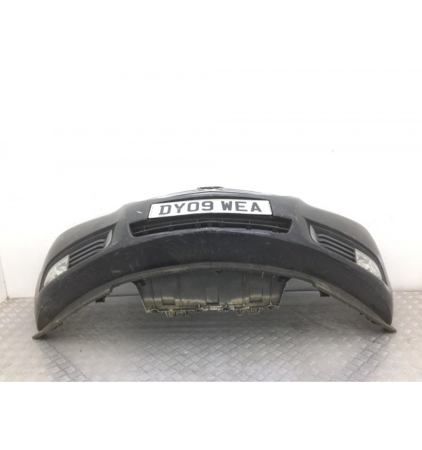 Бампер передний бу для Opel Insignia  1.8 i,  2009 г.