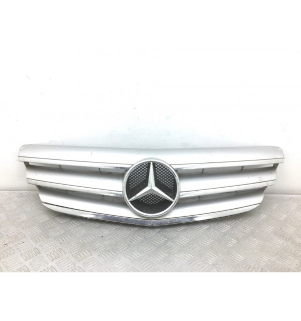 Решетка радиатора бу для Mercedes B W245 2.0 CDi,  2005 г.