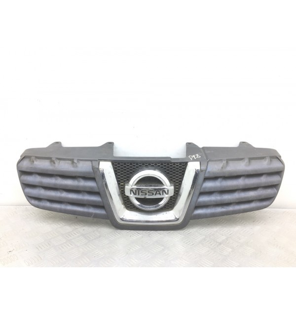 Решетка радиатора бу для Nissan Qashqai  1.6 i,  2007 г.