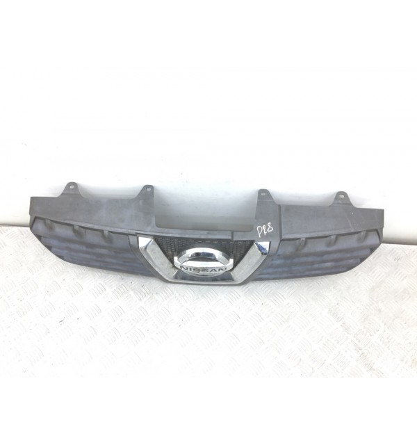 Решетка радиатора бу для Nissan Qashqai  1.6 i,  2007 г.