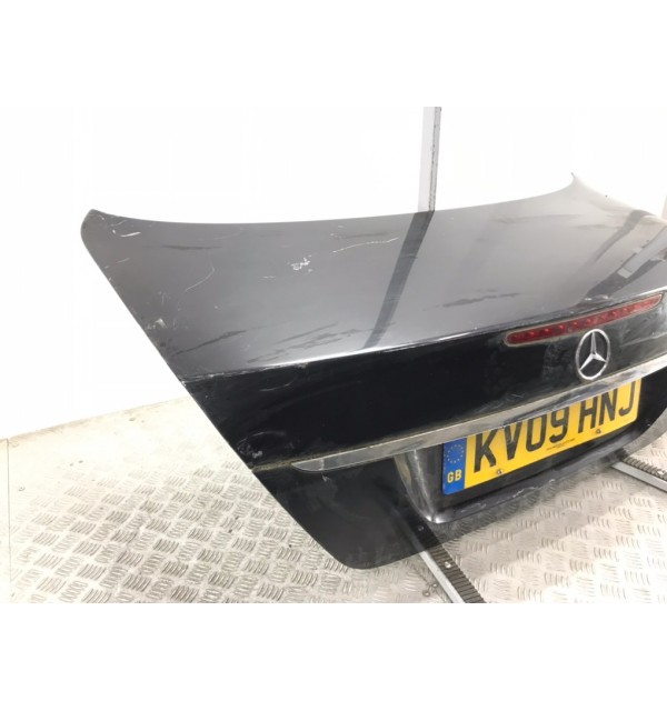 Крышка багажника бу для Mercedes E W211 2.2 CDi,  2009 г.
