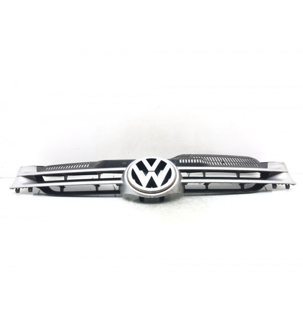 Решетка радиатора бу для Volkswagen Golf 5 1.9 TDi,  2006 г.