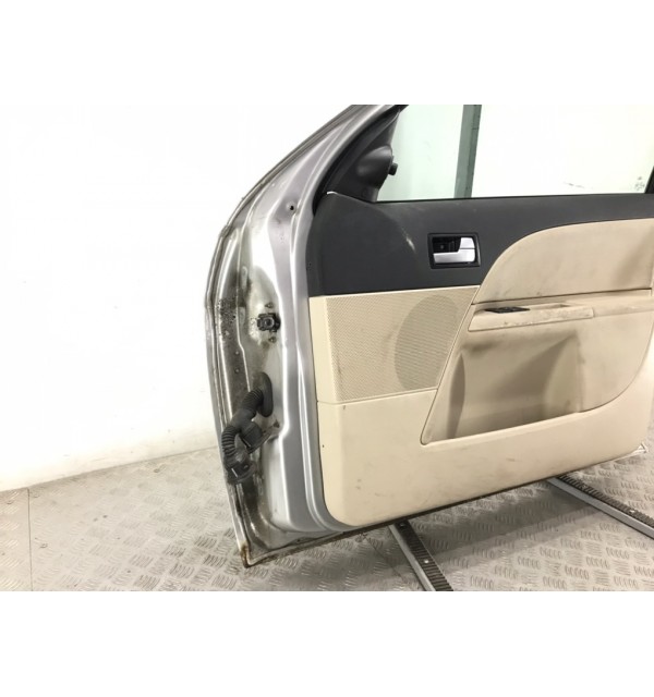 Дверь передняя правая бу для Ford Mondeo 3 2.0 i,  2002 г.
